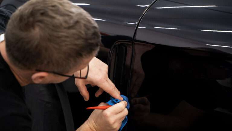 Why Should You Opt For Vehicle Tinting?